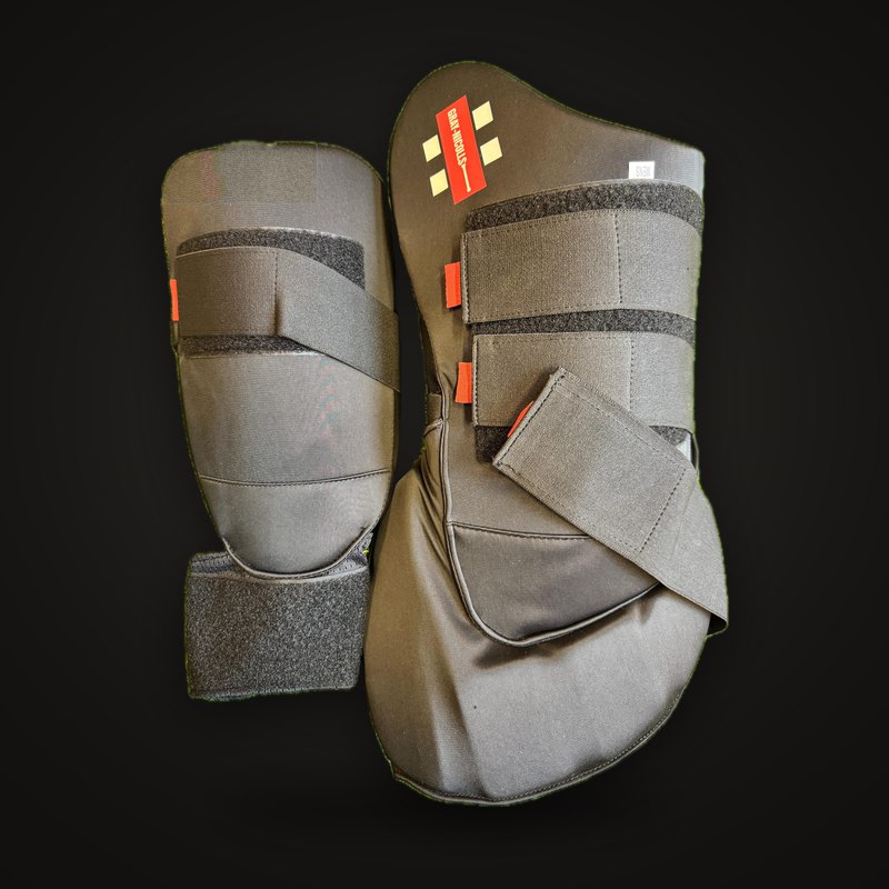 Gray-Nicolls Wicketkeeping Pads – Compact Comfort and Superior Protection